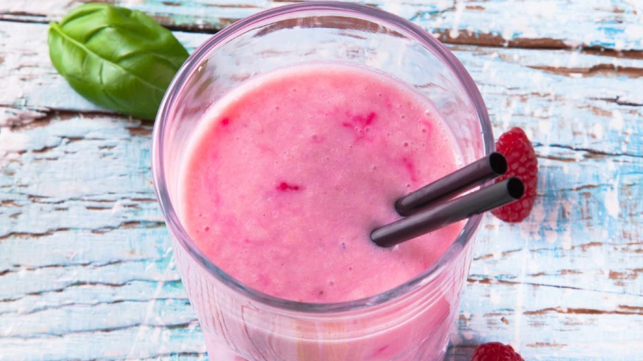 Himbeer-Bananen-Smoothie mit Birne: Der perfekte Recovery-Drink für Ausdauersportler 🚴♂️🏃♂️