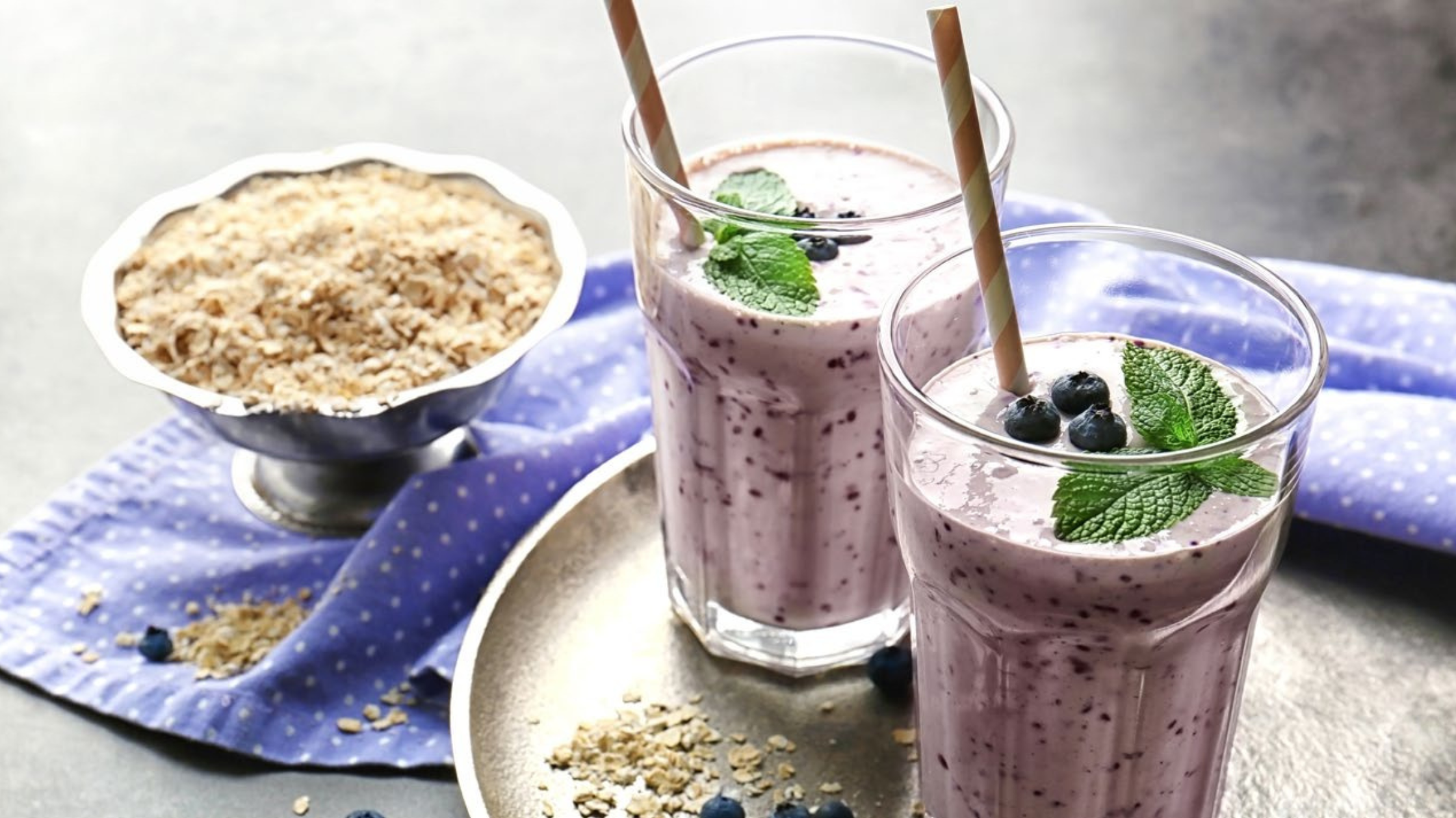 💥 Milchshake mit Banane, Blaubeeren & Haferflocken – Dein Recovery-Shake nach HIIT & Intervalltraining! 🚀