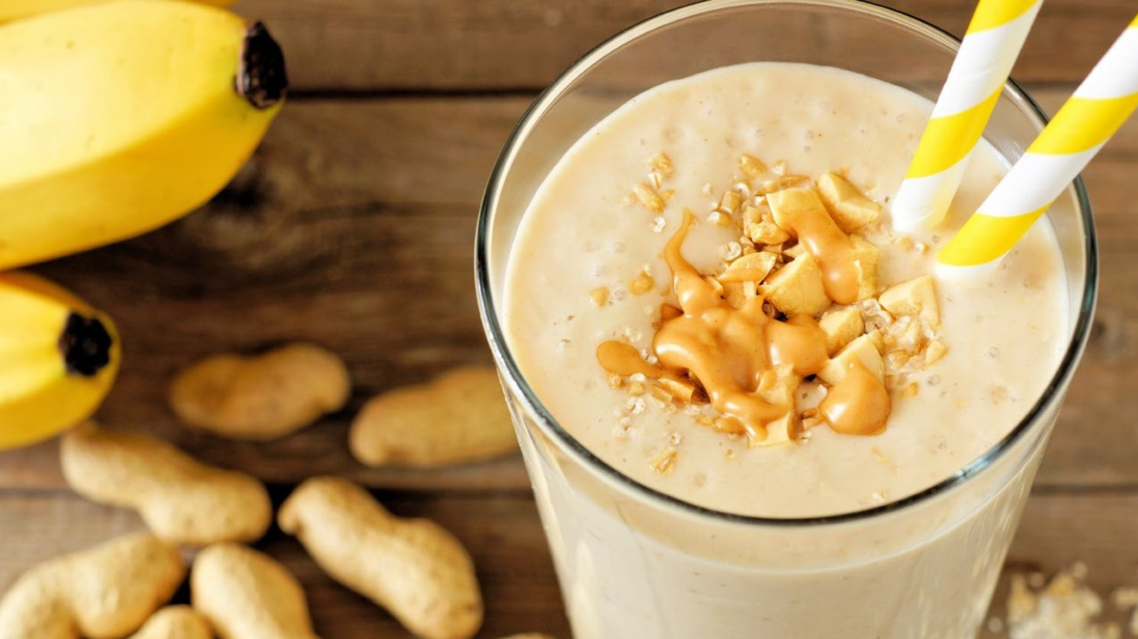 🥜🍌 Bananen-Erdnuss-Shake – Dein süßer Heißhunger-Killer am Abend! 🌙