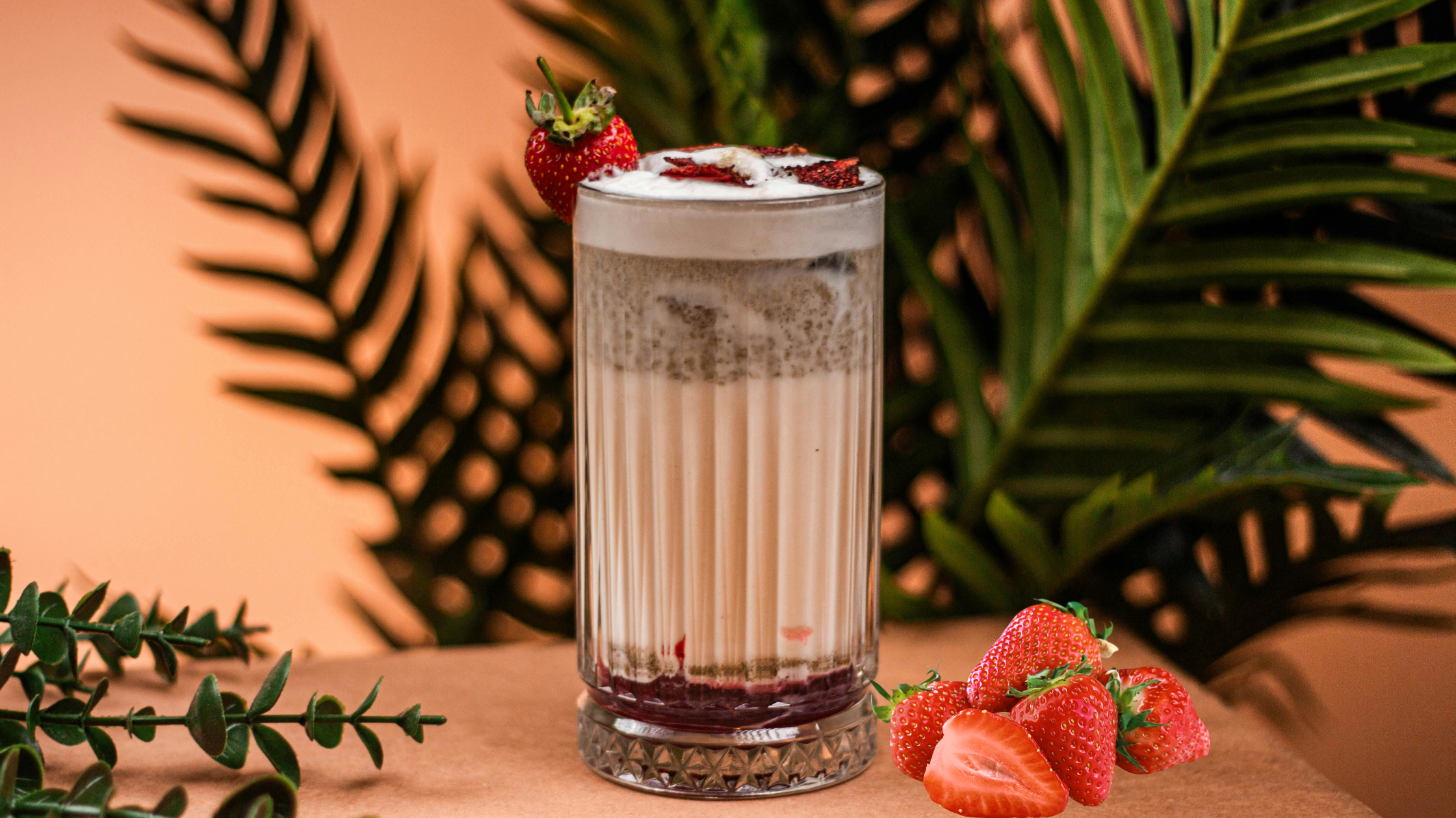 🍓 Erdbeer-Quarkshake mit Kakao – cremiger Shake zur Fettverbrennung