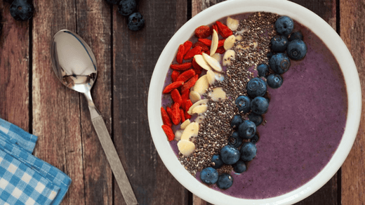 🫐 Blaubeer-Smoothie Bowl mit Goji Beeren – Der perfekte Power-Snack für Ausdauersportler🚴 🏃♀️
