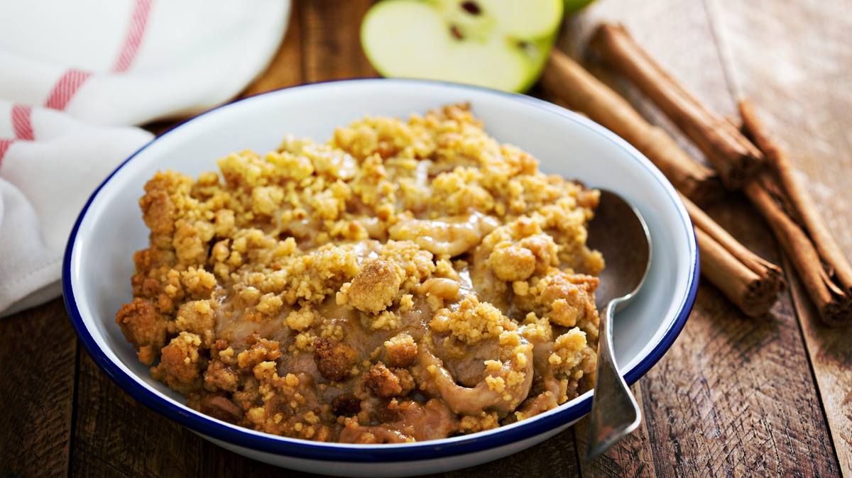 Warmer Birnen-Zimt-Protein-Crumble