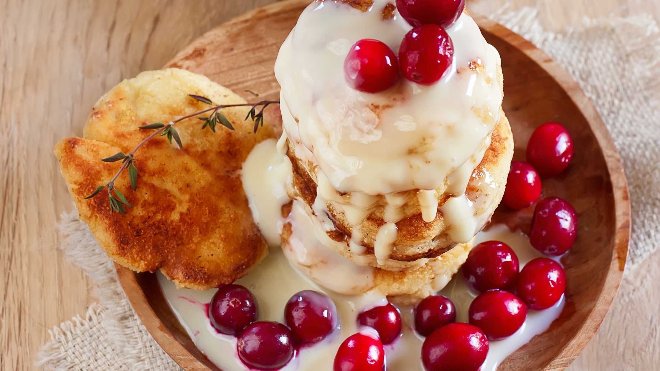 🥞 Quark-Pfannkuchen mit Preiselbeeren – Proteinpower für deine Muskeln!